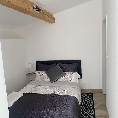 Bel Appartement Au Coeur Du Village De Sartene المظهر الخارجي الصورة